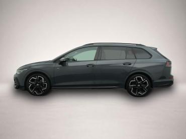 Fahrzeug ansehen: Volkswagen Golf Variant 8 2.0 TDI DSG R-Line 5-J-GAR PANO A Volkswagen Golf Variant 8 2.0 TDI DSG R-Line 5-J-GAR PANO A