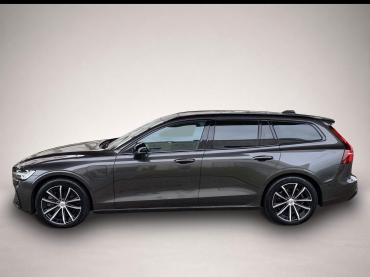 Fahrzeug ansehen: Volvo V60 Kombi T8 Ultra Dark Recharge WiPa * LED * Navi Volvo V60 Kombi T8 Ultra Dark Recharge WiPa * LED * Navi