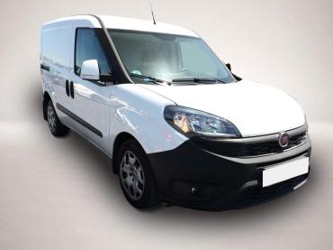 Fahrzeug ansehen: Fiat Doblo Cargo 1.6 Mjet 90 SX DAB Klima Touch Fiat Doblo Cargo 1.6 Mjet 90 SX DAB Klima Touch