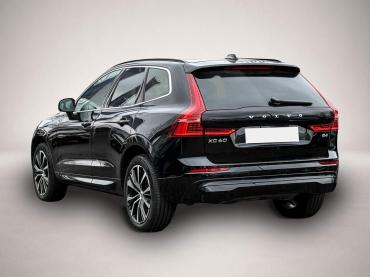 Fahrzeug ansehen: Volvo XC60 Core 2WD AHK Digitales Cockpit Soundsystem Volvo XC60 Core 2WD AHK Digitales Cockpit Soundsystem