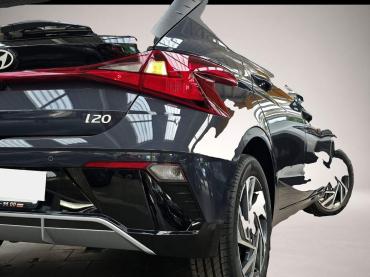 Fahrzeug ansehen: Hyundai i20 T-GDI Family Tempomat Navi Kamera SHZ * LHZ Hyundai i20 T-GDI Family Tempomat Navi Kamera SHZ * LHZ