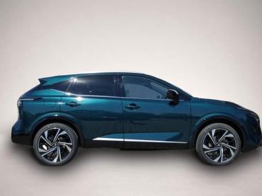 Nissan Qashqai TEKNA * plus 4X4 BOSE/Panodach/Leder/AHK