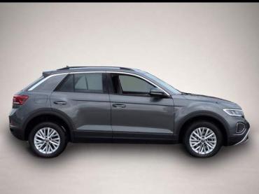 Fahrzeug ansehen: Volkswagen T-Roc Life TDI * DSG ACC LED R-Kam Keyless Alarm Volkswagen T-Roc Life TDI * DSG ACC LED R-Kam Keyless Alarm