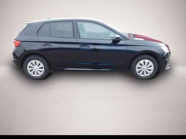 Fahrzeug ansehen: Skoda Fabia 1.0 Selection TSI BMT Navi Klima... Skoda Fabia 1.0 Selection TSI BMT Navi Klima...