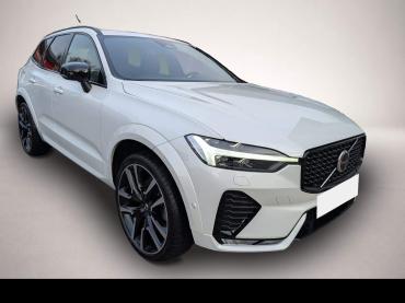 Fahrzeug ansehen: Volvo XC60 B5 AWD Ultimate Dark STHZ AHK Volvo XC60 B5 AWD Ultimate Dark STHZ AHK