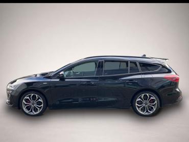 Fahrzeug ansehen: Ford Focus Turnier ST-Line X FLA HUD ACC Ford Focus Turnier ST-Line X FLA HUD ACC