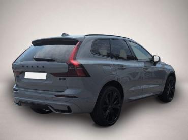 Volvo XC60 B5 B AWD Ultra Black Edition PANO * AHZV