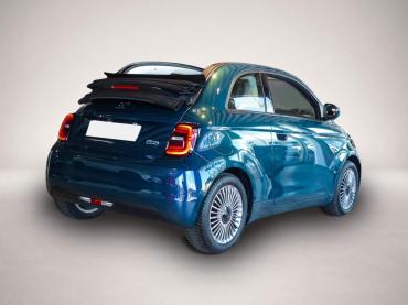 Fahrzeug ansehen: Fiat 500e Cabrio Icon Navi Digitales Cockpit Apple Ca Fiat 500e Cabrio Icon Navi Digitales Cockpit Apple Ca