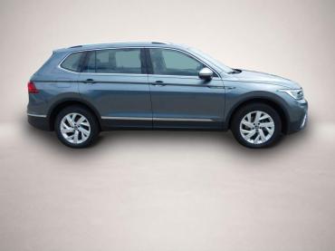 Fahrzeug ansehen: Volkswagen Tiguan Allspace 1.5 TSI Life 7 Sitze Navi DSG... Volkswagen Tiguan Allspace 1.5 TSI Life 7 Sitze Navi DSG...