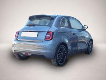 Fahrzeug ansehen: Fiat 500e La Prima by Bocelli Navi Soundsystem JBL LE Fiat 500e La Prima by Bocelli Navi Soundsystem JBL LE