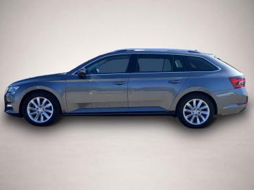 Fahrzeug ansehen: Skoda Superb Combi 2.0 TDI DSG 4x4 Style AHK * SMART-LIN Skoda Superb Combi 2.0 TDI DSG 4x4 Style AHK * SMART-LIN