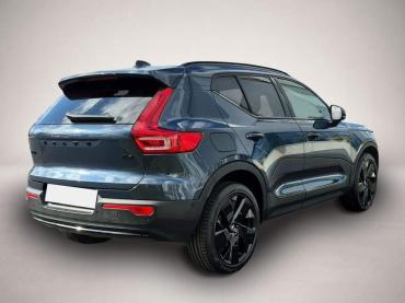 Fahrzeug ansehen: Volvo XC40 B4 B DKG Plus Black Edition STDHZ * 360°VIE Volvo XC40 B4 B DKG Plus Black Edition STDHZ * 360°VIE