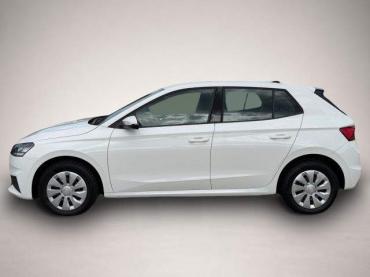 Skoda Fabia 1.0 TSI Active PDC hinten * SHZ.