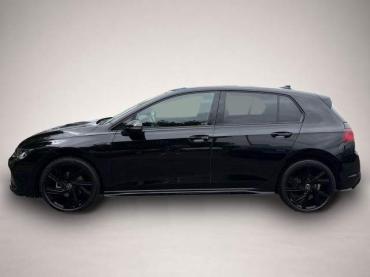 Fahrzeug ansehen: Volkswagen Golf VIII 1.5 eTSI DSG R-Line Navi * AHK * Black Sty Volkswagen Golf VIII 1.5 eTSI DSG R-Line Navi * AHK * Black Sty