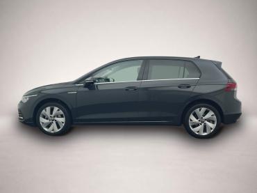 Volkswagen Golf 8 1.5 TSI NAVI KAMERA LED ACC