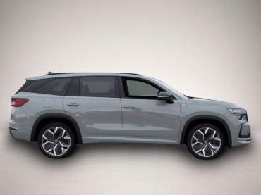 Fahrzeug ansehen: Skoda Kodiaq SPORTLINE 7-Sitze 4x4 TDI * AHK StndHzg 20 Skoda Kodiaq SPORTLINE 7-Sitze 4x4 TDI * AHK StndHzg 20