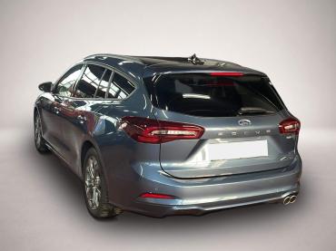 Fahrzeug ansehen: Ford Focus ST-Line Bluetooth Navi LED Klima el. Fenst Ford Focus ST-Line Bluetooth Navi LED Klima el. Fenst