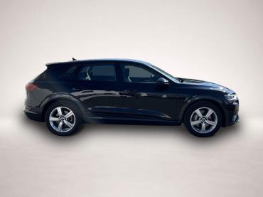 Fahrzeug ansehen: Audi e-tron 50 advanced 175¤ m.20% Anz. 20 LEDER Head Audi e-tron 50 advanced 175¤ m.20% Anz. 20 LEDER Head