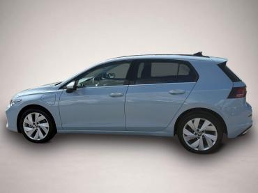Fahrzeug ansehen: Volkswagen Golf VIII 1.5 TSI eHybrid 150kW Style * AHK * Pano Volkswagen Golf VIII 1.5 TSI eHybrid 150kW Style * AHK * Pano