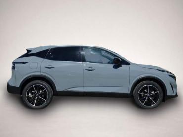 Nissan Qashqai TEKNA 158PS Xtro Pano Anhängevorrichtung