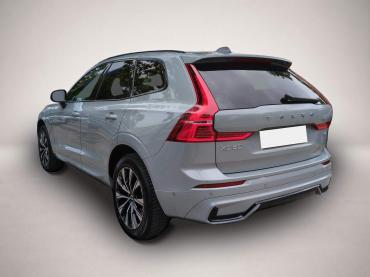 Fahrzeug ansehen: Volvo XC60 Plus Dark 2WD Volvo XC60 Plus Dark 2WD