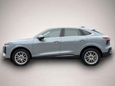 Fahrzeug ansehen: Audi Q3 Sportback MJ 2026 * NAVI * KAMERA * PANO * AHK * PDC * E. Audi Q3 Sportback MJ 2026 * NAVI * KAMERA * PANO * AHK * PDC * E.