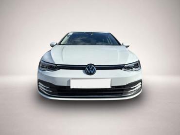 Volkswagen Golf 8 1.5 TSI Life AHK KAMERA ACC LED NAVI