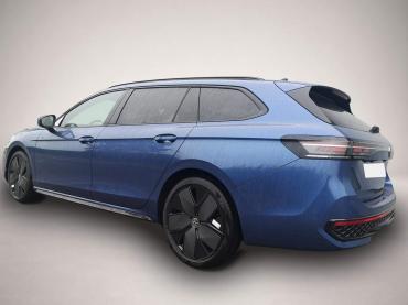 Volkswagen Passat Variant 2.0 TDI DSG 4Motion R-Line Pano 1
