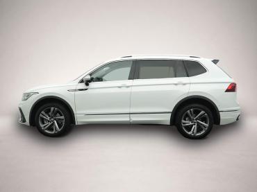Fahrzeug ansehen: Volkswagen Tiguan Allspace 2.0 TDI DSG 4Mo. R-Line AHK HUD Volkswagen Tiguan Allspace 2.0 TDI DSG 4Mo. R-Line AHK HUD