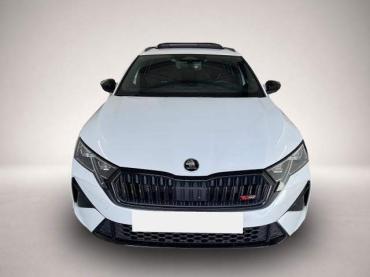 Fahrzeug ansehen: Skoda Octavia RS 265PS DSG HUD * Pano * 360° * DCC * AHK * CANTON * Matri. Skoda Octavia RS 265PS DSG HUD * Pano * 360° * DCC * AHK * CANTON * Matri.