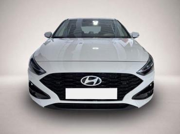 Fahrzeug ansehen: Hyundai i30 GO! 1.0 T-GDI 73kW (100PS) 2-Zonen-Klimaautom... Hyundai i30 GO! 1.0 T-GDI 73kW (100PS) 2-Zonen-Klimaautom...