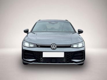 Fahrzeug ansehen: Volkswagen Passat Var. 4Motion R-Line TDI DSG|AHK|BLACKSTYL Volkswagen Passat Var. 4Motion R-Line TDI DSG|AHK|BLACKSTYL