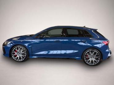 Fahrzeug ansehen: Audi RS3 Sportback qu.S-tronic Schwarzpaket Audi RS3 Sportback qu.S-tronic Schwarzpaket