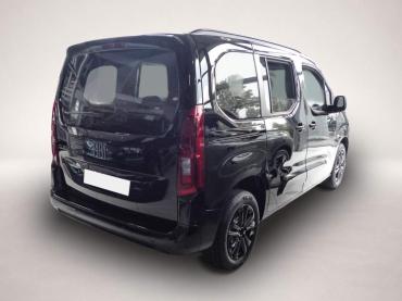 Fahrzeug ansehen: Fiat Qubo L Icon Digitales Cockpit LED ACC Apple CarP Fiat Qubo L Icon Digitales Cockpit LED ACC Apple CarP