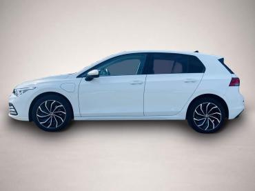 Fahrzeug ansehen: Volkswagen Golf 1.4 TSI DSG eHybrid STYLE APP-CONNECT * ACTIV Volkswagen Golf 1.4 TSI DSG eHybrid STYLE APP-CONNECT * ACTIV