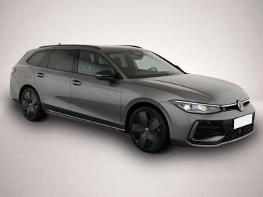 Fahrzeug ansehen: Volkswagen Passat Variant TSI DSG R-LINE Black * Pano * AHK * Navi * IQ.Light * Side * Kamera * el. Klappe * 19-Zoll * 5 J.-Garantie Volkswagen Passat Variant TSI DSG R-LINE Black * Pano * AHK * Navi * IQ.Light * Side * Kamera * el. Klappe * 19-Zoll * 5 J.-Garantie