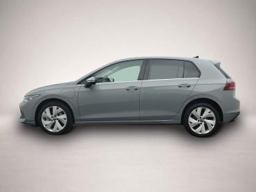 Fahrzeug ansehen: Volkswagen Golf 8 1.5 TSI eHybrid DSG 5-J-GAR NAVI KAMERA L Volkswagen Golf 8 1.5 TSI eHybrid DSG 5-J-GAR NAVI KAMERA L