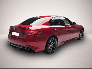 Fahrzeug ansehen: Alfa Romeo Giulia 2.9 V6 BI-TURBO QUADRIFOGLIO ORO Alfa Romeo Giulia 2.9 V6 BI-TURBO QUADRIFOGLIO ORO