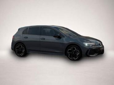 Volkswagen Golf 1.5 l eTSI DSG R-Line "Black Style"