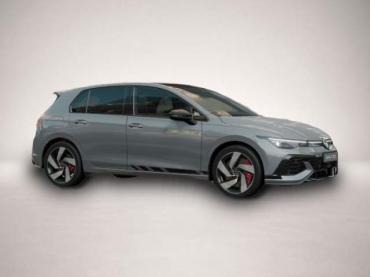 Fahrzeug ansehen: Volkswagen Golf VIII 2.0 TSI OPF DSG GTI Clubsport "Black S Volkswagen Golf VIII 2.0 TSI OPF DSG GTI Clubsport "Black S