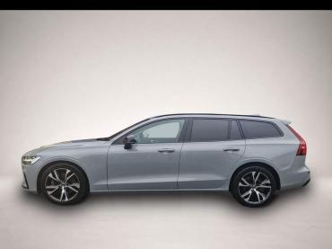 Fahrzeug ansehen: Volvo V60 B4 B DKG Plus Dark PANO * 360°VIEW * HuD * Mj.26 Volvo V60 B4 B DKG Plus Dark PANO * 360°VIEW * HuD * Mj.26