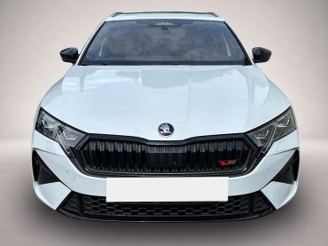 Fahrzeug ansehen: Skoda Octavia Kombi RS 2.0 TSI DSG 265 PS AHK * Panorama Skoda Octavia Kombi RS 2.0 TSI DSG 265 PS AHK * Panorama