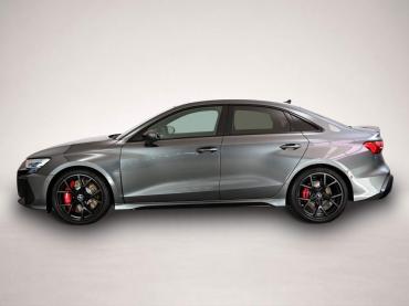 Fahrzeug ansehen: Audi RS3 2.5 TFSI 7-Gang S tronic quattro Audi RS3 2.5 TFSI 7-Gang S tronic quattro