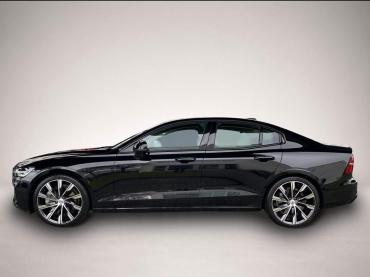 Fahrzeug ansehen: Volvo S60 Ultimate Dark AWD * AHK * 4xSHZ * StHzg * 360° Volvo S60 Ultimate Dark AWD * AHK * 4xSHZ * StHzg * 360°