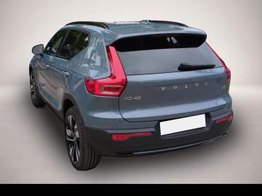 Fahrzeug ansehen: Volvo XC40 Plus Dark 2WD Volvo XC40 Plus Dark 2WD