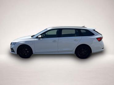 Fahrzeug ansehen: Skoda Octavia Combi 1.4 TSI e-Hybrid Blackline 144¤ m. Skoda Octavia Combi 1.4 TSI e-Hybrid Blackline 144¤ m.