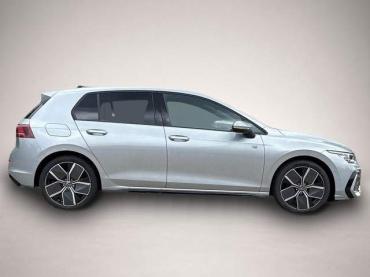 Fahrzeug ansehen: Volkswagen Golf R-Line Limited LED-PLUS * ACC * SHZ * KEYLESS * KAMERA * . Volkswagen Golf R-Line Limited LED-PLUS * ACC * SHZ * KEYLESS * KAMERA * .