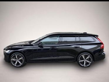 Fahrzeug ansehen: Volvo V60 Kombi T8 Plus Dark Recharge WiPa * LED * DAB Volvo V60 Kombi T8 Plus Dark Recharge WiPa * LED * DAB
