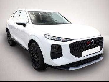 Fahrzeug ansehen: Audi Q3 Tech LED * KlimaP MMI * Keyl PrivG 18Z eHK PDC Audi Q3 Tech LED * KlimaP MMI * Keyl PrivG 18Z eHK PDC