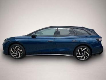 Fahrzeug ansehen: Volkswagen ID.7 Tourer 210 kW Pro AHK * Wärmepumpe * LM20 * Black Style Volkswagen ID.7 Tourer 210 kW Pro AHK * Wärmepumpe * LM20 * Black Style